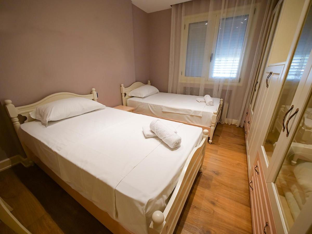 Sea Side Apartment Vlore Ngoại thất bức ảnh