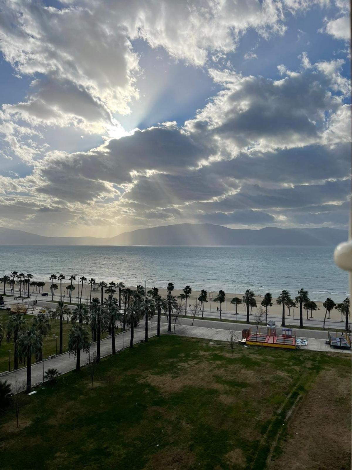 Sea Side Apartment Vlore Ngoại thất bức ảnh