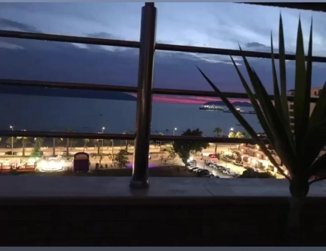 Sea Side Apartment Vlore Ngoại thất bức ảnh